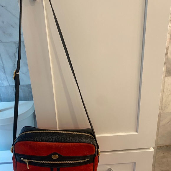Gucci Red Suede Ophidia shoulder bag - Picture 5 of 16